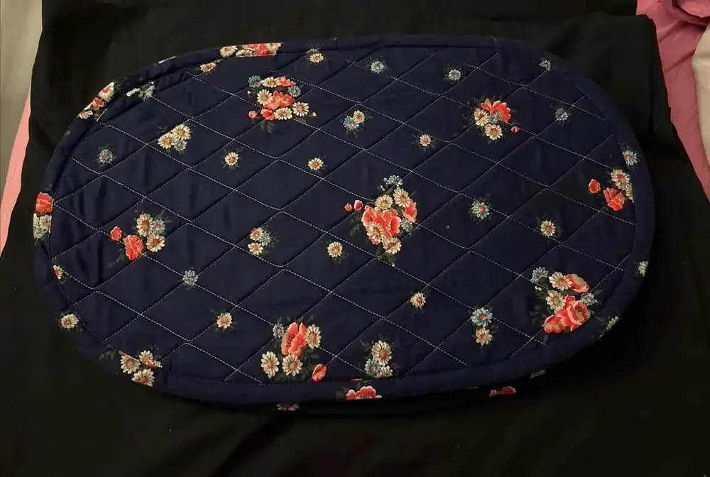 Set of 4 Vintage Oval Quilted Floral Placemats Reversible Blue & Yellow & Red